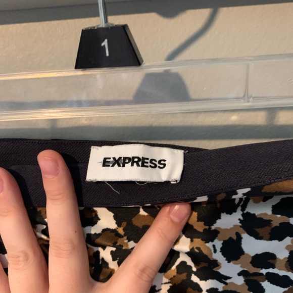 Your offer will be accepted! Express Skirt 🤎 - Picture 5 of 5